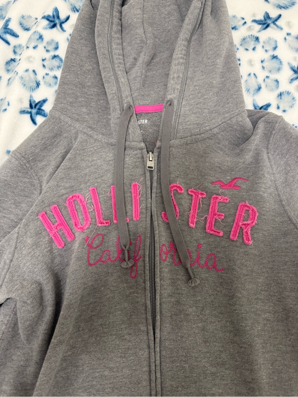 Hollister Gray Hoodie with Pink Trim and Logo - Picture 2 of 3